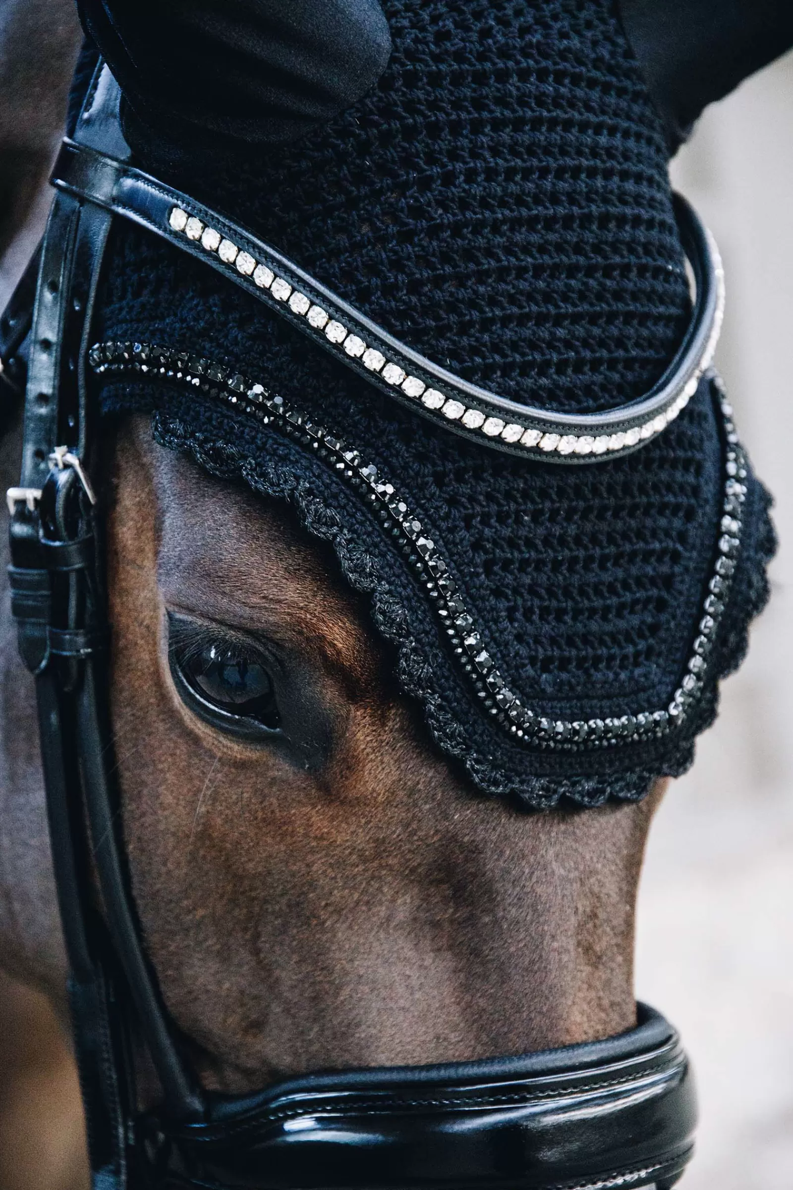kentucky Horsewear Wellington Aaneton Korvahuppu Timanteilla Ja Helmilla Black Fashion